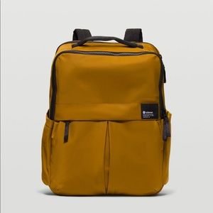 Lululemon backpack - gold